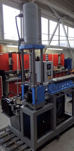 laboratorni extruder laboratorni extruder